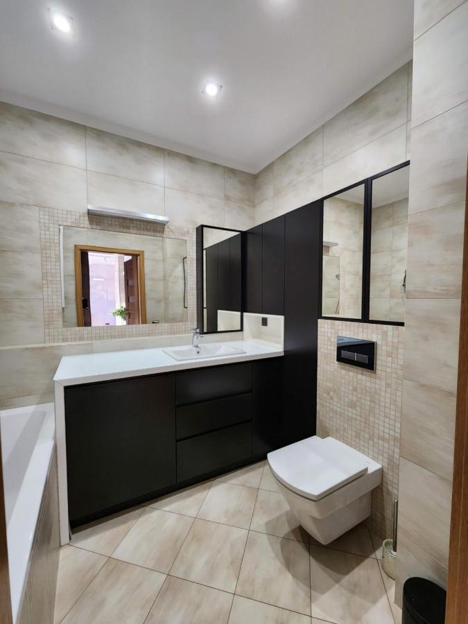 Apartamento Nadmorski Dwor Modern Gdansk Exterior foto