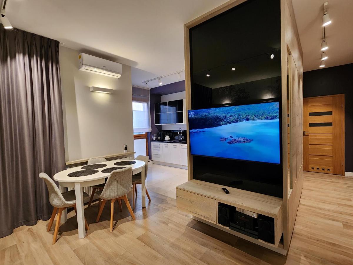 Apartamento Nadmorski Dwor Modern Gdansk Exterior foto