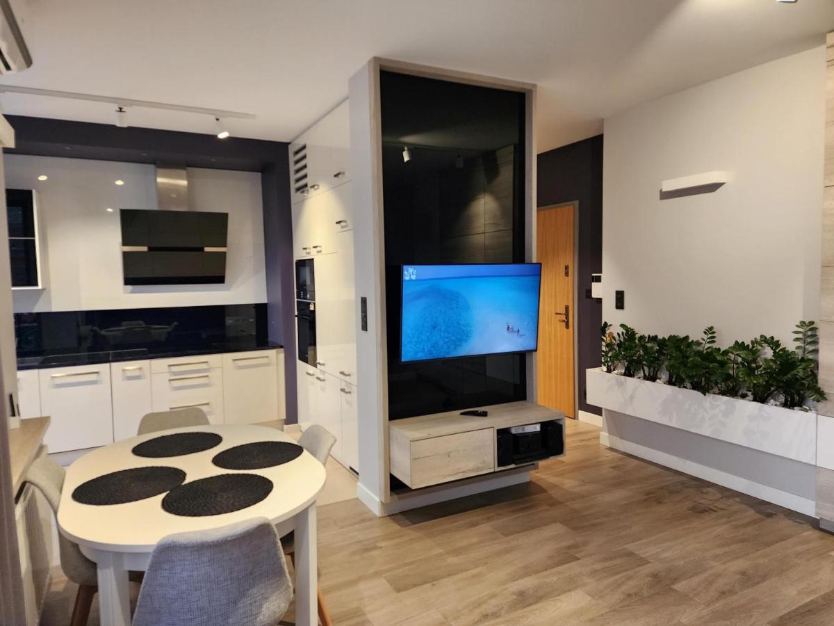 Apartamento Nadmorski Dwor Modern Gdansk Exterior foto
